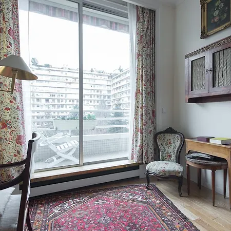 Familial And Cosy 16th Flat Apartamento
